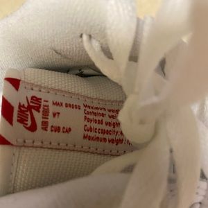 Brand new Men’s Nike Air Force 1 Lows/ Crease Protectors